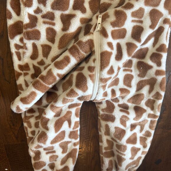 Giraffe Costume – Baby 9–12 Months – Soft Plush One-Piece - Picture 7 of 7